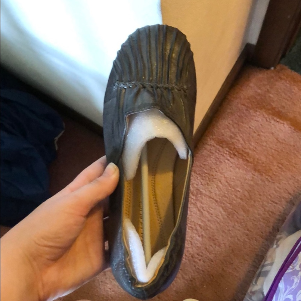 Leather flats